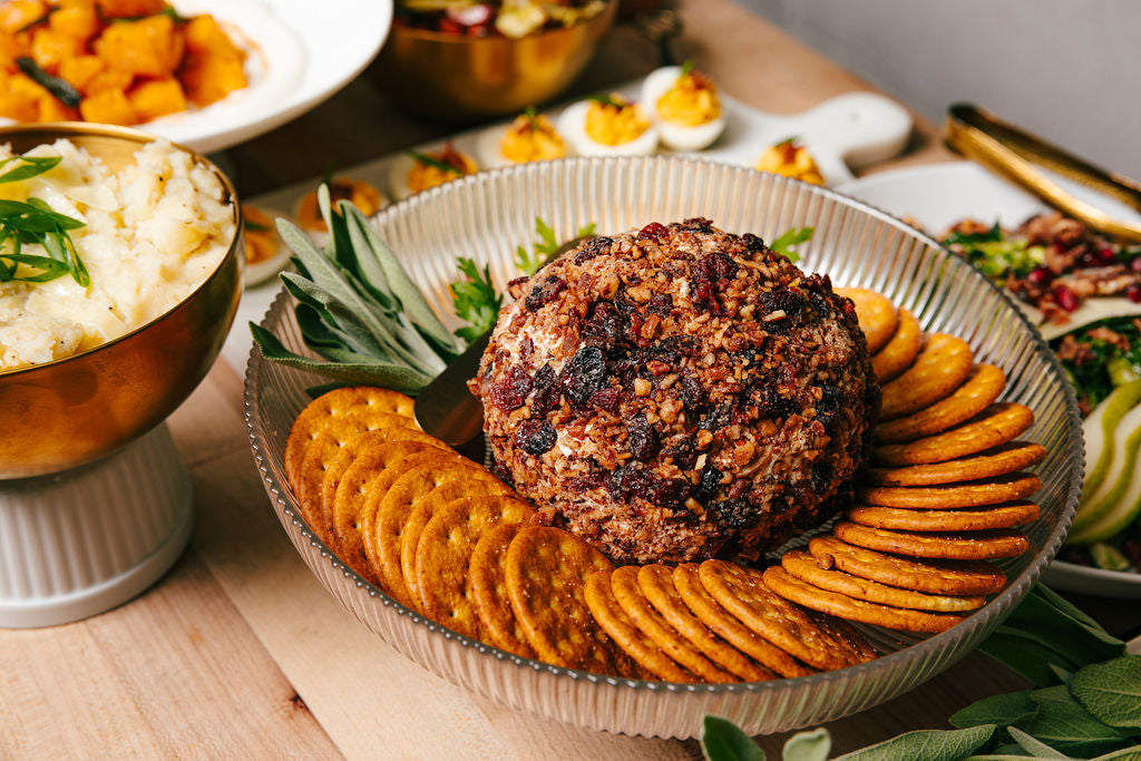 Cranberry Pecan Cheeseball with Crackers
